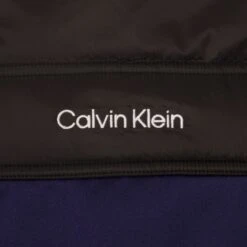 Calvin Klein Golf Jacke Nash Mills Hybrid, Blau/schwarz -J.Lindeberg Verkäufe calvin klein golf jacke nash mills hybrid blauschwarz blau 5059824 4 1280x1280